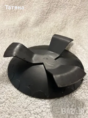 Метален свещник за голяма свещ , снимка 2 - Декорация за дома - 48272317