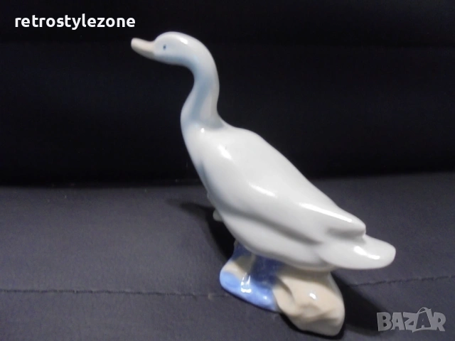 № 8445 Стара малка порцеланова фигура на патица. , снимка 4 - Други ценни предмети - 53058749