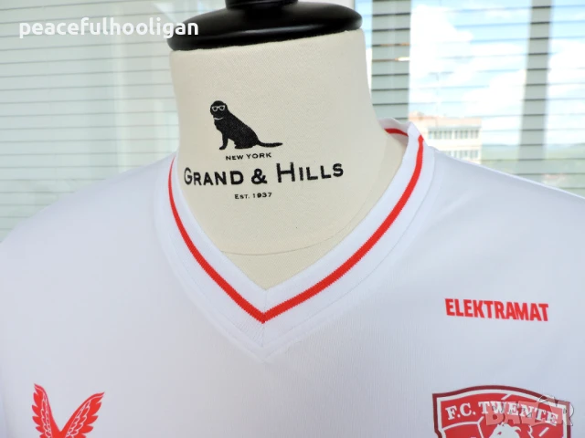 Castore FC Twente Third Shirt 2023/2024 оригинална футболна тениска размер L, снимка 4 - Спортни дрехи, екипи - 50837021