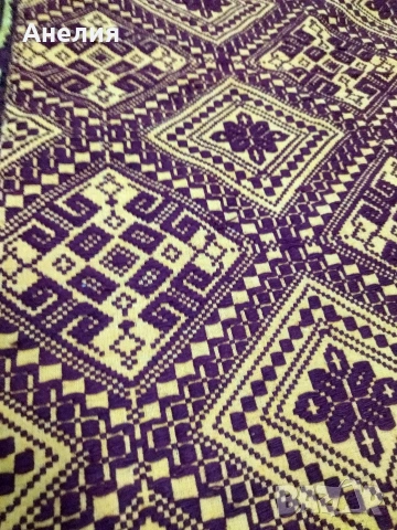 Вълнено покривало за легло с дантела ръчно изтъкано, снимка 3 - Покривки за легло - 53411745