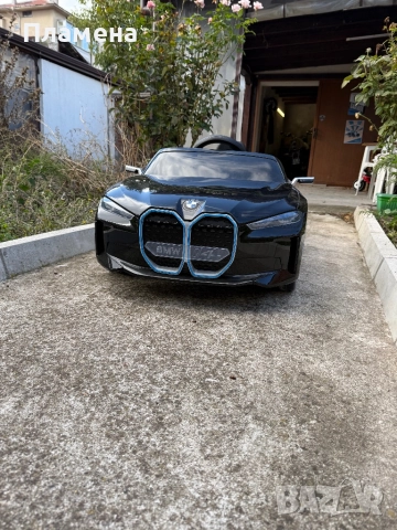 Детска акумолаторна електрическа кола BMW I4, снимка 4 - Електрически играчки - 52127259