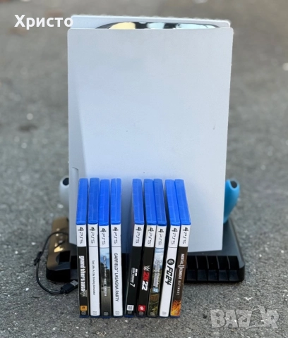 Конзола Sony PlayStation 5, PS5 825 GB SSD + 2 контролера + 9 игри + станция , снимка 4 - PlayStation конзоли - 52909606