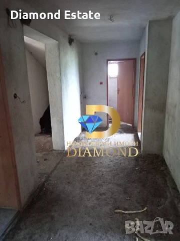 Триетажна къща в село Татарево общ. Първомай, снимка 7 - Къщи - 50778826