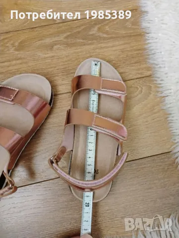Сандали , Розови с метален ефект, снимка 4 - Детски сандали и чехли - 50042896