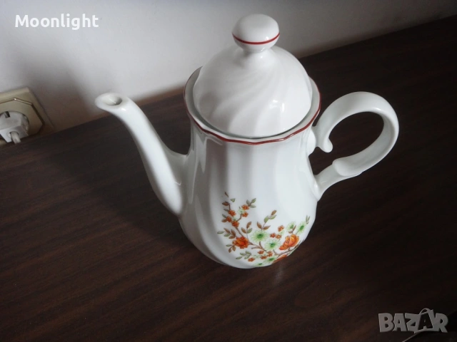 Български порцеланов чайник и латиера, снимка 7 - Сервизи - 53221522