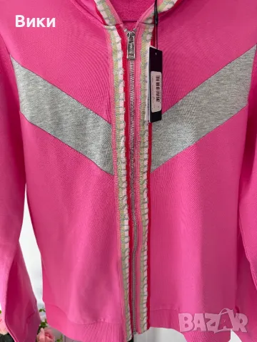 Спортен екип на Guess размер S, снимка 3 - Спортни екипи - 48618774