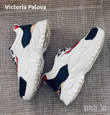 Красиви маратонки стелка 23,5см, снимка 3 - Маратонки - 50180715