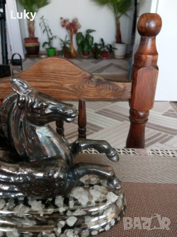 Продавам стилен и красив ритон,Порцелан.Ръчна изработка., снимка 9 - Антикварни и старинни предмети - 43812024