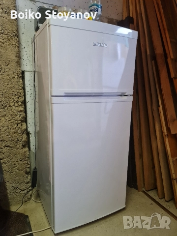 хладилник с фризер Beko