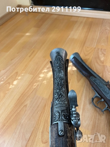 Реплика на кремъклия, комплект от два еднакви, снимка 7 - Антикварни и старинни предмети - 52812383