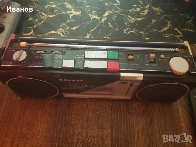 SANYO M-S300K Радиокасетофон , снимка 2 - Радиокасетофони, транзистори - 51576337