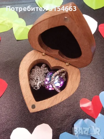 Колие в подаръчна дървена кутийка , снимка 10 - Колиета, медальони, синджири - 49657740