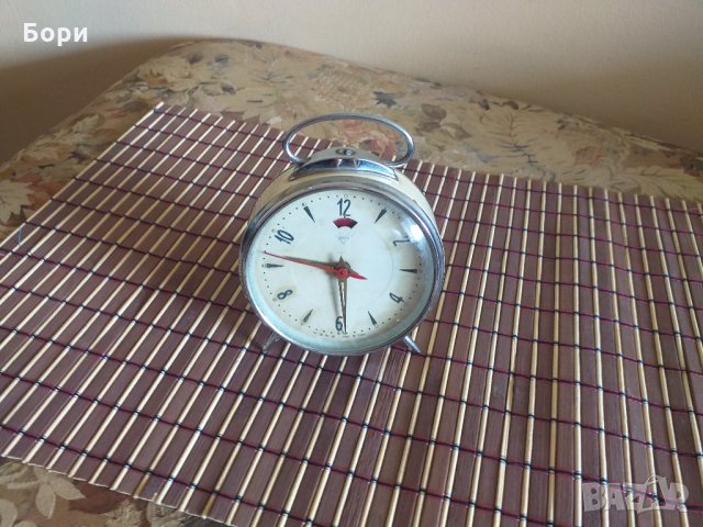Стар механичен будилник, снимка 4 - Други ценни предмети - 28383606