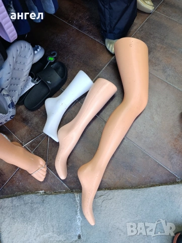 манекен за чорапи.