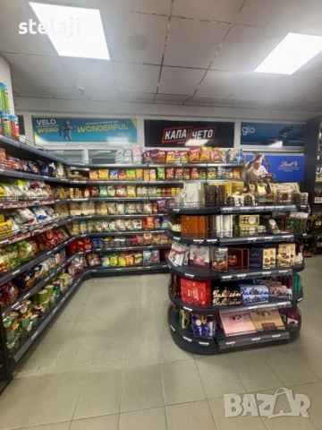 Метални стелажи - островни и крайстенни, снимка 11 - Стелажи и щандове - 44598373