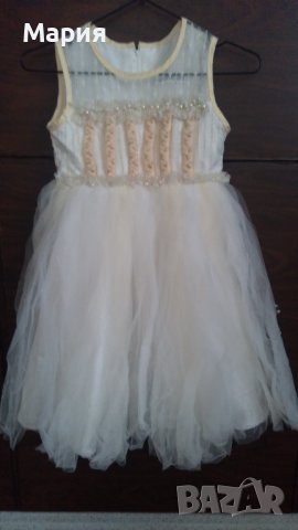 Уникална рокля , снимка 1 - Детски рокли и поли - 37665827