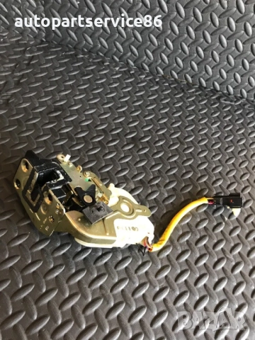 Механизъм за заключване на задна лява врата за KIA Sorento (2003-2007) 051118