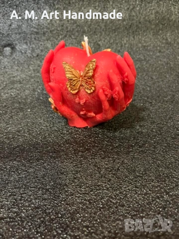 🦋 „Метаморфоза на любовта“ – Еко свещ от соев восък