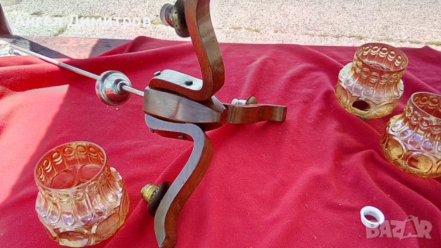 Страхотен дървен полюлей с три лампиона, снимка 6 - Антикварни и старинни предмети - 37135529