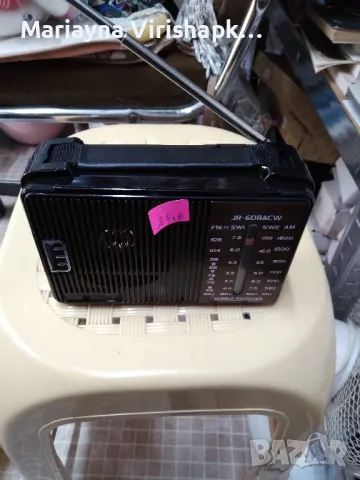 Продавам радио на ток и батерии.