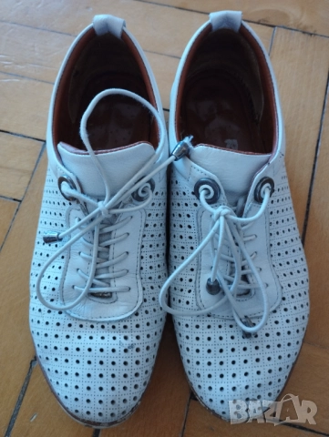 Дамски (детски) обувки 