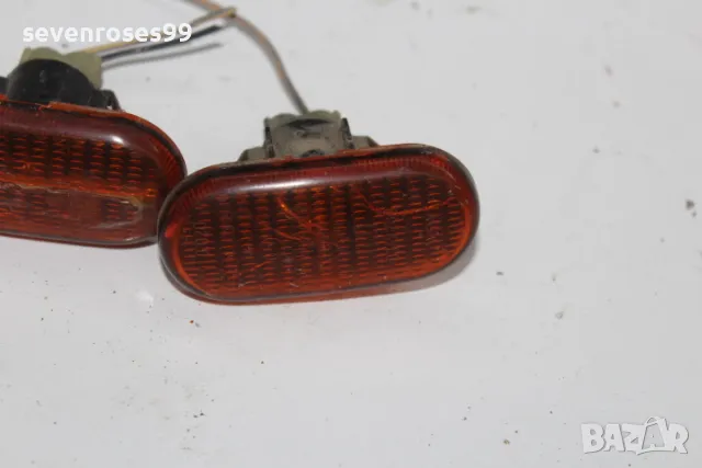 Мигач калник ляв десен Renault Laguna 1 1.8i 1997 Рено Лагуна 1 хечбек, снимка 3 - Части - 48508124