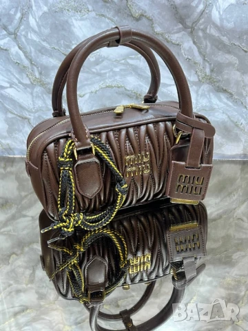 чанти Miu Miu , снимка 2 - Чанти - 50608348