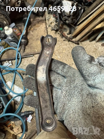 Планка за двигател на Мерцедес Mercedes 2.2Cdi само за 10лв. А6510982840