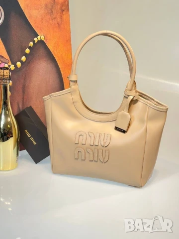 чанти Miu Miu , снимка 18 - Чанти - 51302904