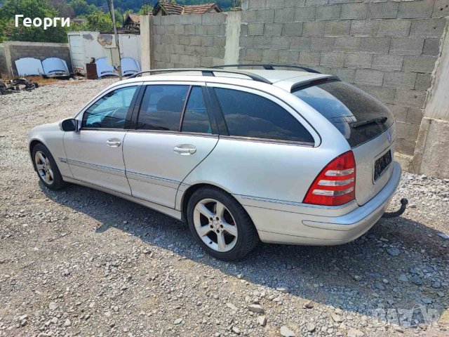 Мерцедес Ц 220 CDI 150 коня W203 На Части, снимка 3 - Автомобили и джипове - 37873887
