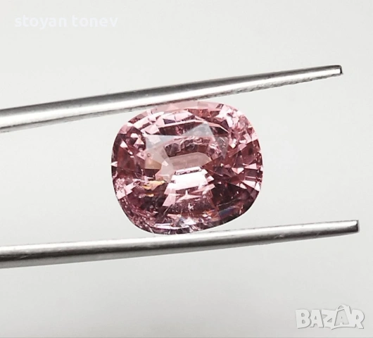 Рядък и ценен Падпараджа шпинел 2.68 кт от Мианмар! Нетретиран! Сертифициран! Нов!, снимка 5 - Други - 53603861