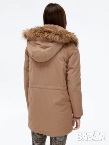 Дамско яке (парка) с мъхеста подплата, размер М, Cropp, снимка 3 - Якета - 43024526