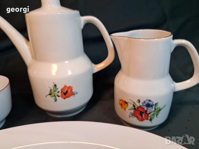 български порцелан плато чайник каничка и чаша 30/4, снимка 3 - Сервизи - 52730072