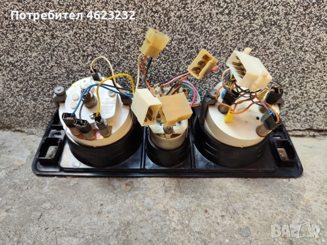 Табло километраж и десен стоп ВАЗ 2104, снимка 18 - Части - 52305596