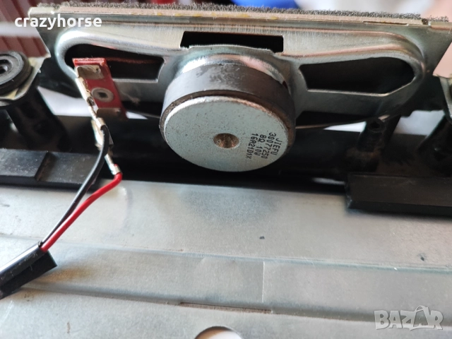 Телевизор JVC 32" LT-32V250 за части, снимка 6 - Телевизори - 51657974