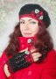 Ръчно плетена дамска шапка тип барета в червено и черно, снимка 2