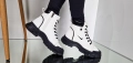 Nike Дамски Бели Боти С Черна Подметка И Вързанки Найк Код P1410, снимка 1