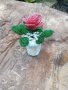 Роза от мъниста , снимка 1 - Декорация за дома - 37344253