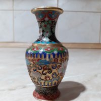 Cloisonne Клоазоне Красива малка ваза бронз клетъчен емайл, снимка 4 - Антикварни и старинни предмети - 43202758