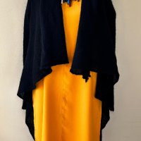 Черна асиметрична жилетка плетиво Benetton & жълта кокетна рокля Vanilia , снимка 16 - Рокли - 43887141