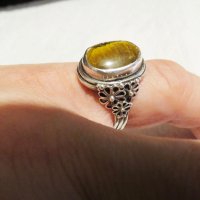 Стар пръстен  с флорални елементи - филигран и голям камък тигрово око - красота за ценител, снимка 1 - Пръстени - 33099097