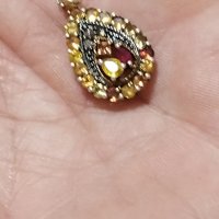 Стара висулка злато , сребро и сапфири и три диаманчета, снимка 4 - Колиета, медальони, синджири - 43121442