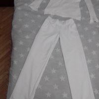 Интересна блуза с форма  на деколтето и мрежести ръкави в спортно-елегатен стил, снимка 2 - Блузи с дълъг ръкав и пуловери - 37693854