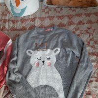 Пуловер с дълъг ръкав , снимка 3 - Детски пуловери и жилетки - 43877431