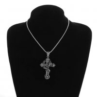 Медальон кръст със змей, снимка 4 - Колиета, медальони, синджири - 39446847