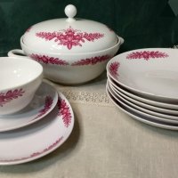 Seltmann Weiden porcelain!
Прекрасен комплект без забележки,с наситени розови цветя!, снимка 1 - Чинии - 43257647