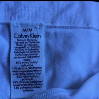Оригинален стринг Calvin Klein, снимка 3 - Бельо - 28416305