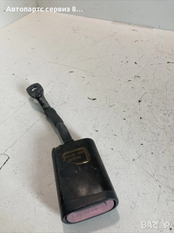 Закопчалка за преден десен колан за Alfa Romeo 147 2002–2009 Оригинална 1002547, снимка 1