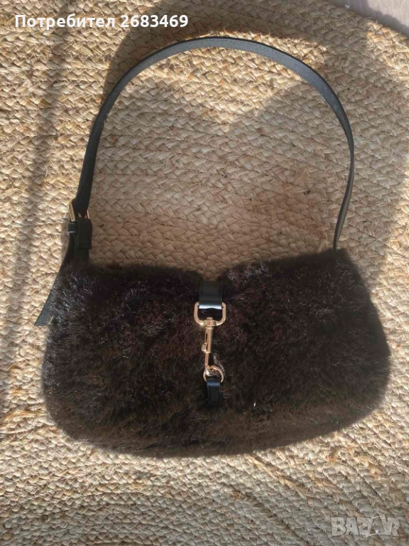 Дамска пухкава чанта , снимка 1