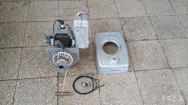 Двигател двутактов с въздушно охлаждане , снимка 1